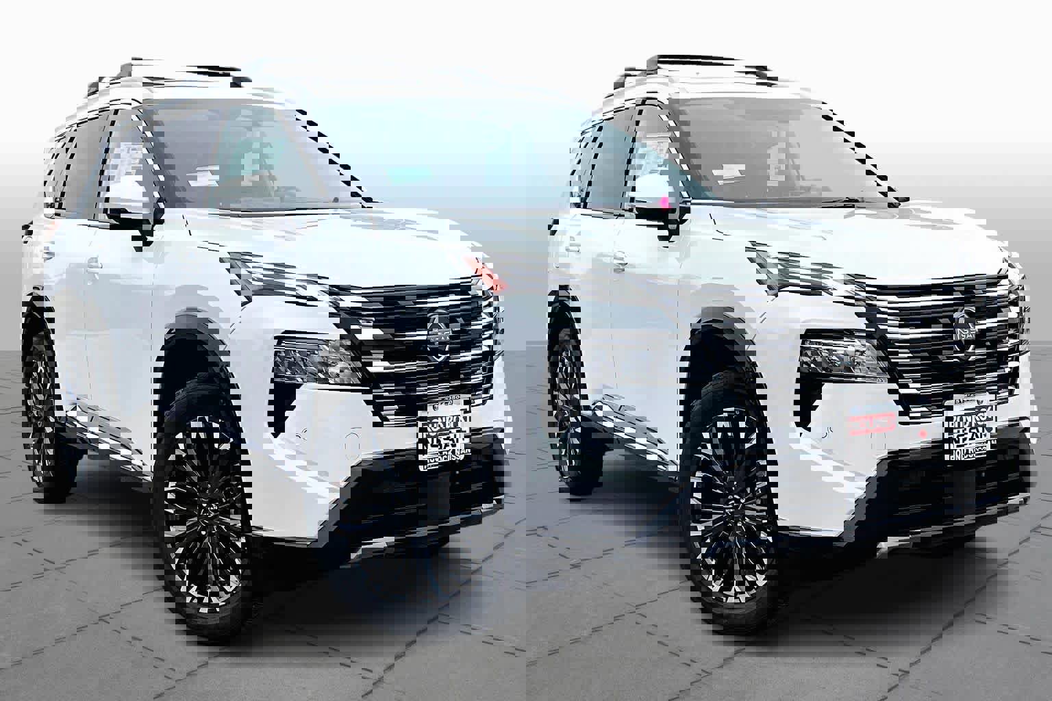 New 2026 Nissan Rogue Platinum w/ Platinum Premium Package image 2