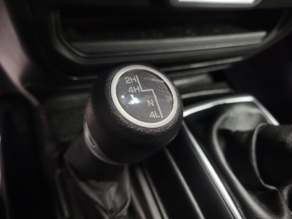Used 2020 Jeep Wrangler Sport AWD/4WD image 21