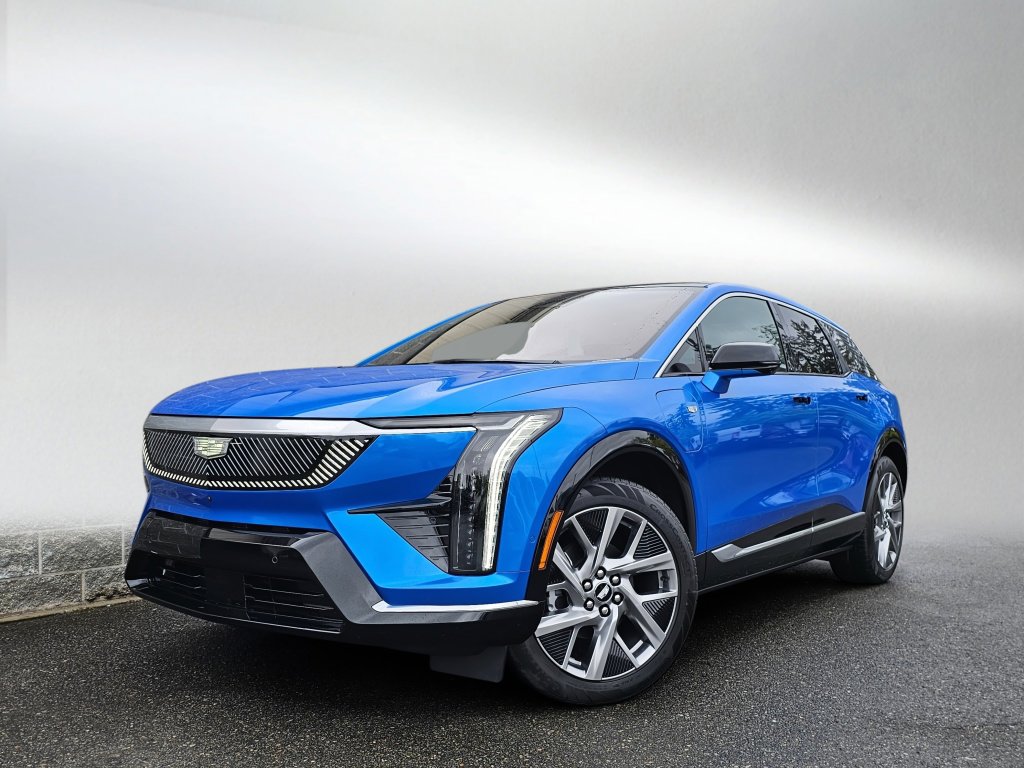 New 2026 Cadillac Optiq Luxury 2