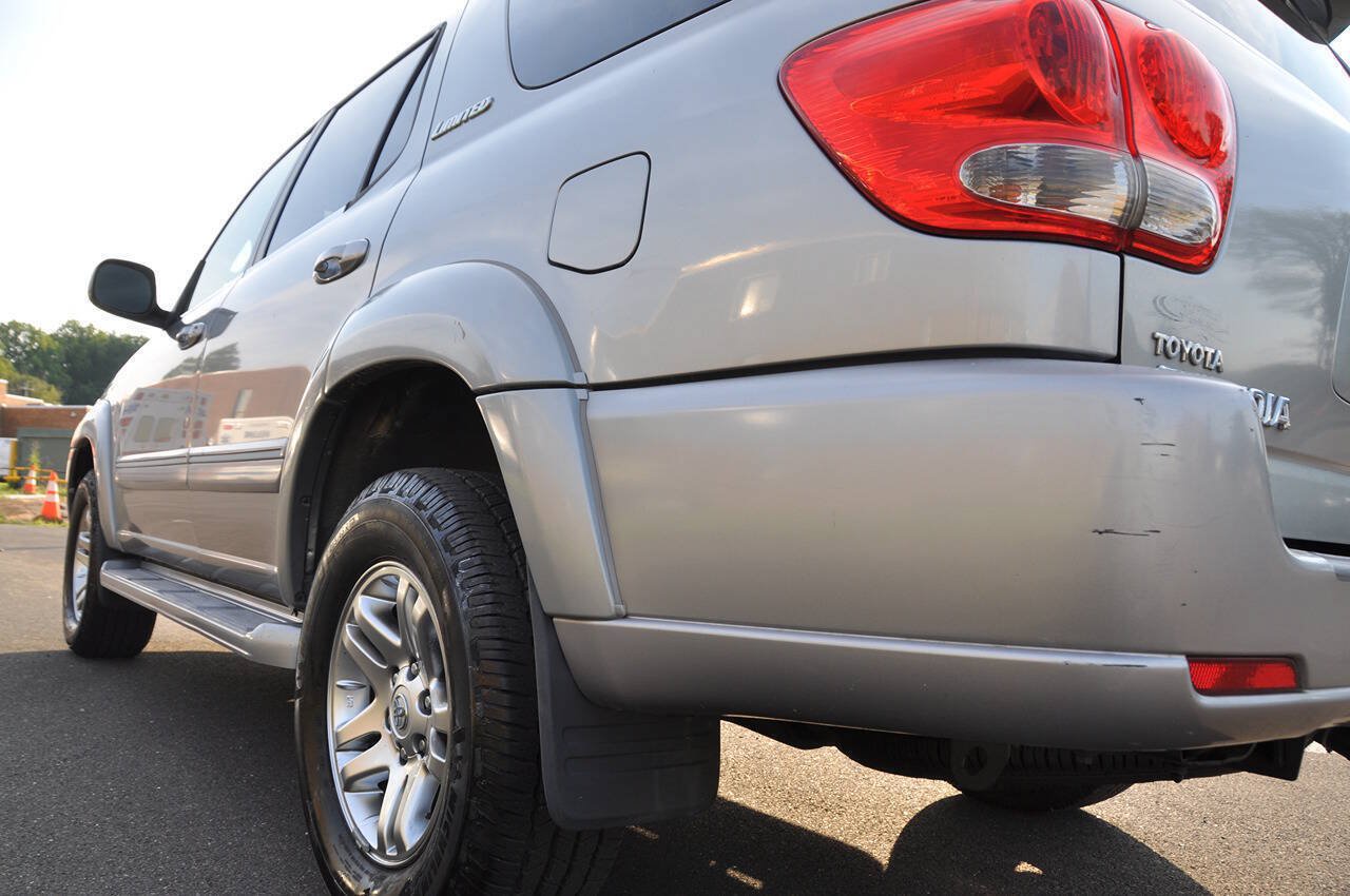 Used 2005 Toyota Sequoia Limited AWD/4WD image 11