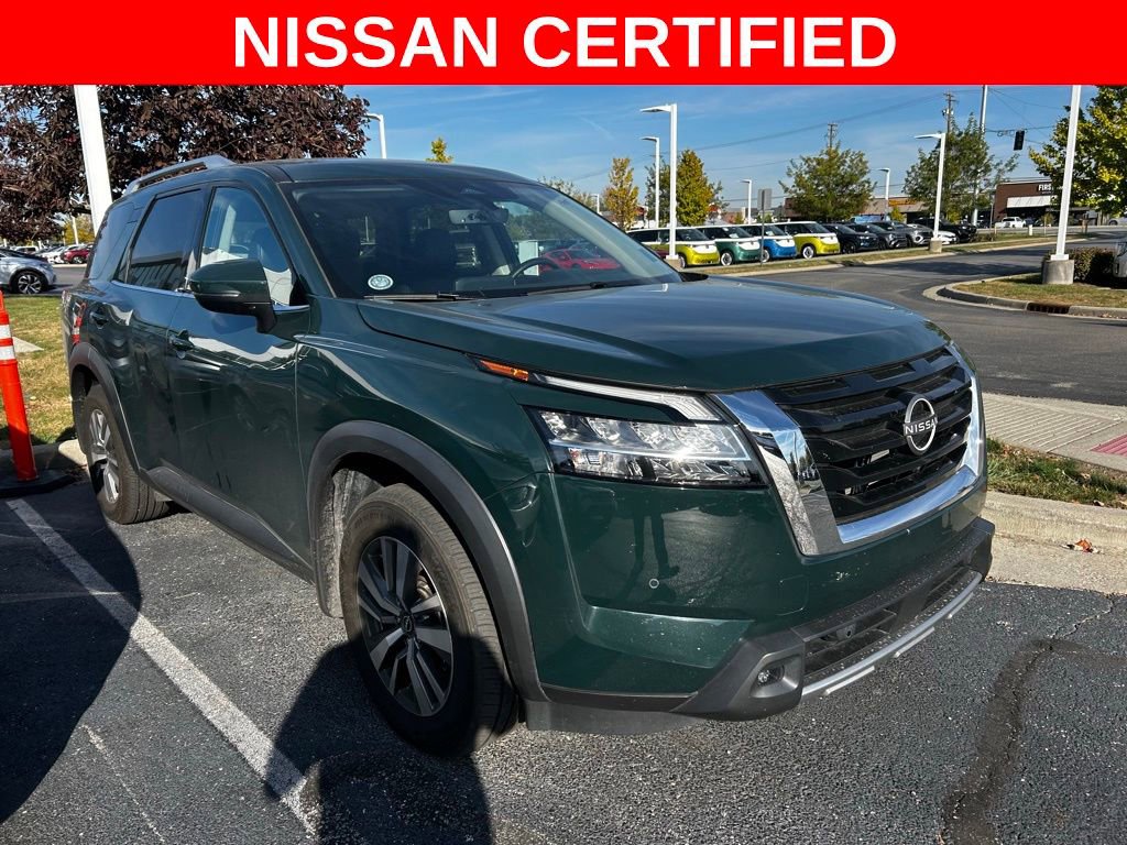 Certified 2024 Nissan Pathfinder SL w/ Lighting Package (N92)