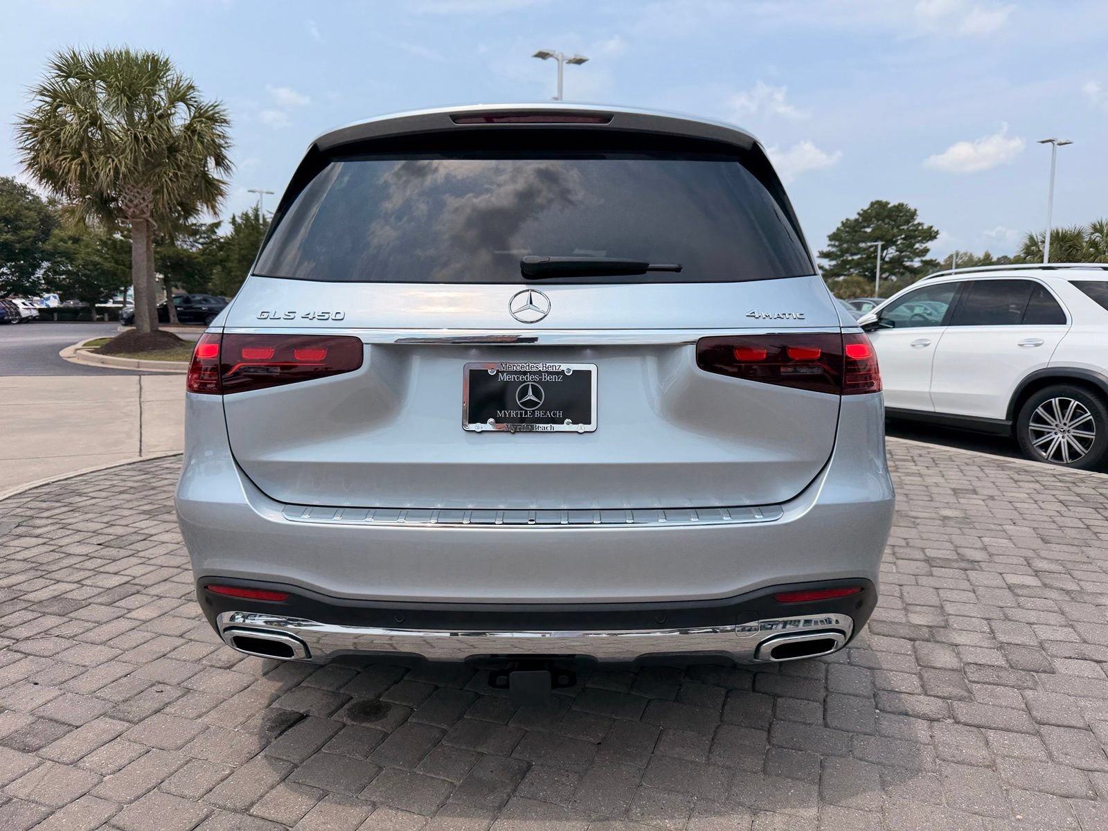 Used 2025 Mercedes-Benz GLS 450 4MATIC image 10