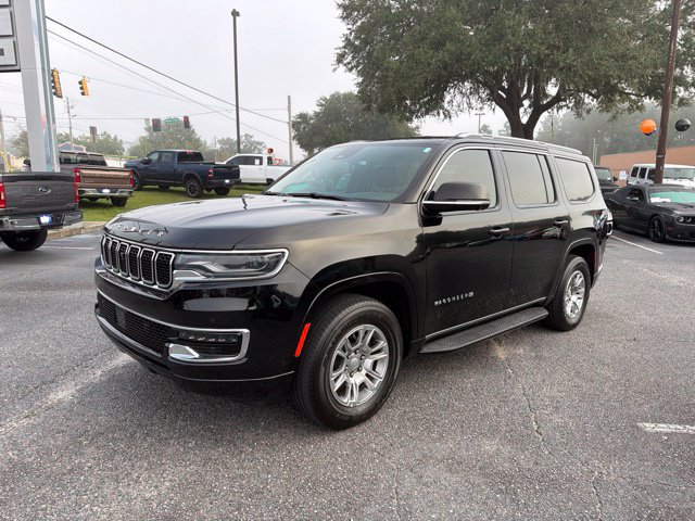 Used 2024 Jeep Wagoneer 2WD w/ Convenience Group I image 2