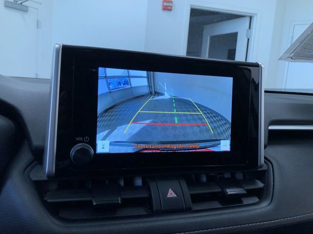 Used 2025 Toyota RAV4 XLE image 28