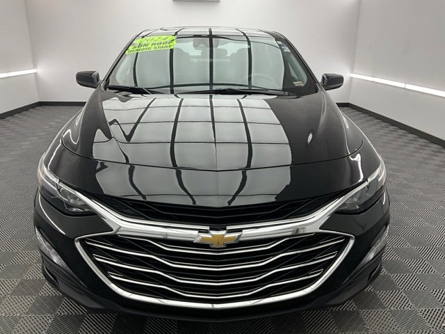Used 2024 Chevrolet Malibu LT image 2