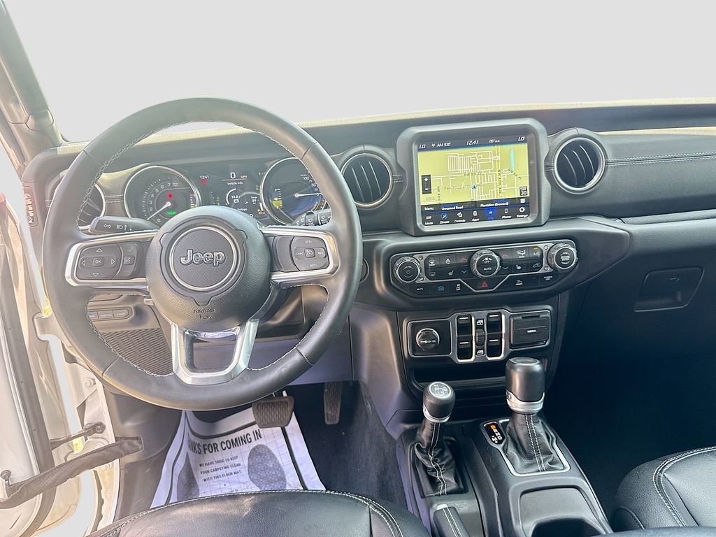 Used 2023 Jeep Wrangler Unlimited Sahara w/ Cold Weather Group AWD/4WD image 25