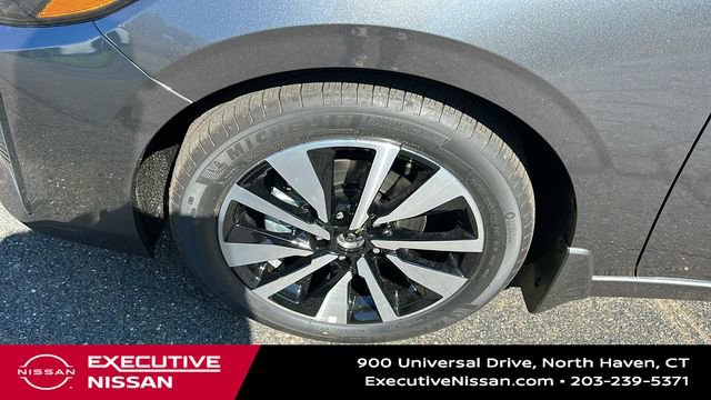 New 2025 Nissan Sentra SV w/ SV Premium Package image 5