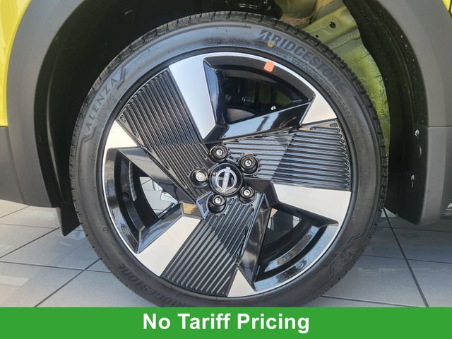 New 2025 Nissan Kicks SR FWD image 7