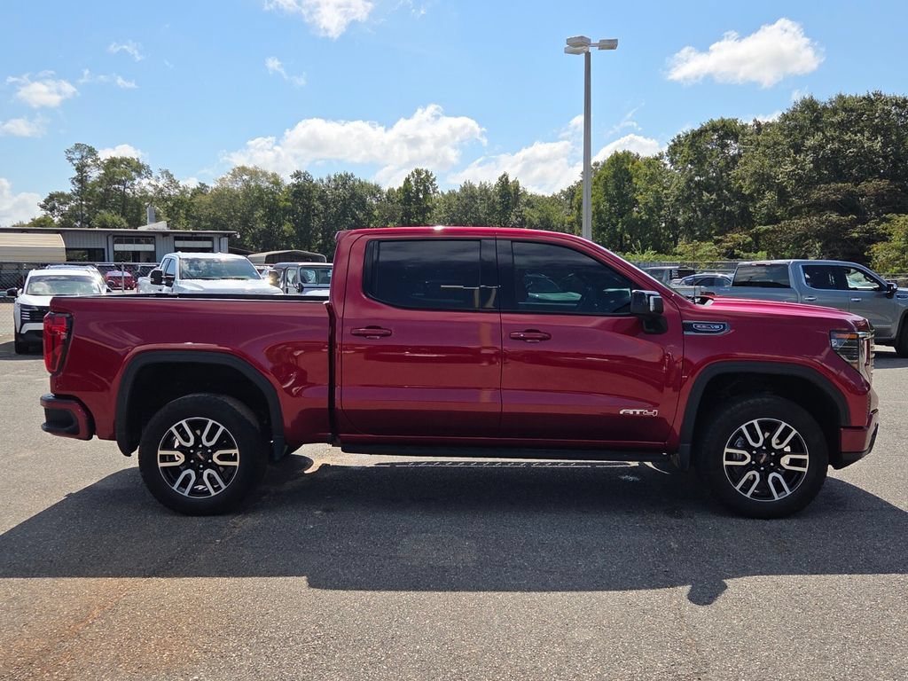 Used 2023 GMC Sierra 1500 AT4 w/ AT4 Preferred Package AWD/4WD image 11