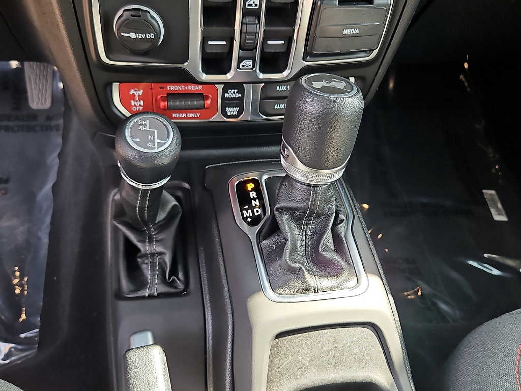 Used 2026 Jeep Wrangler Unlimited Rubicon AWD/4WD image 15
