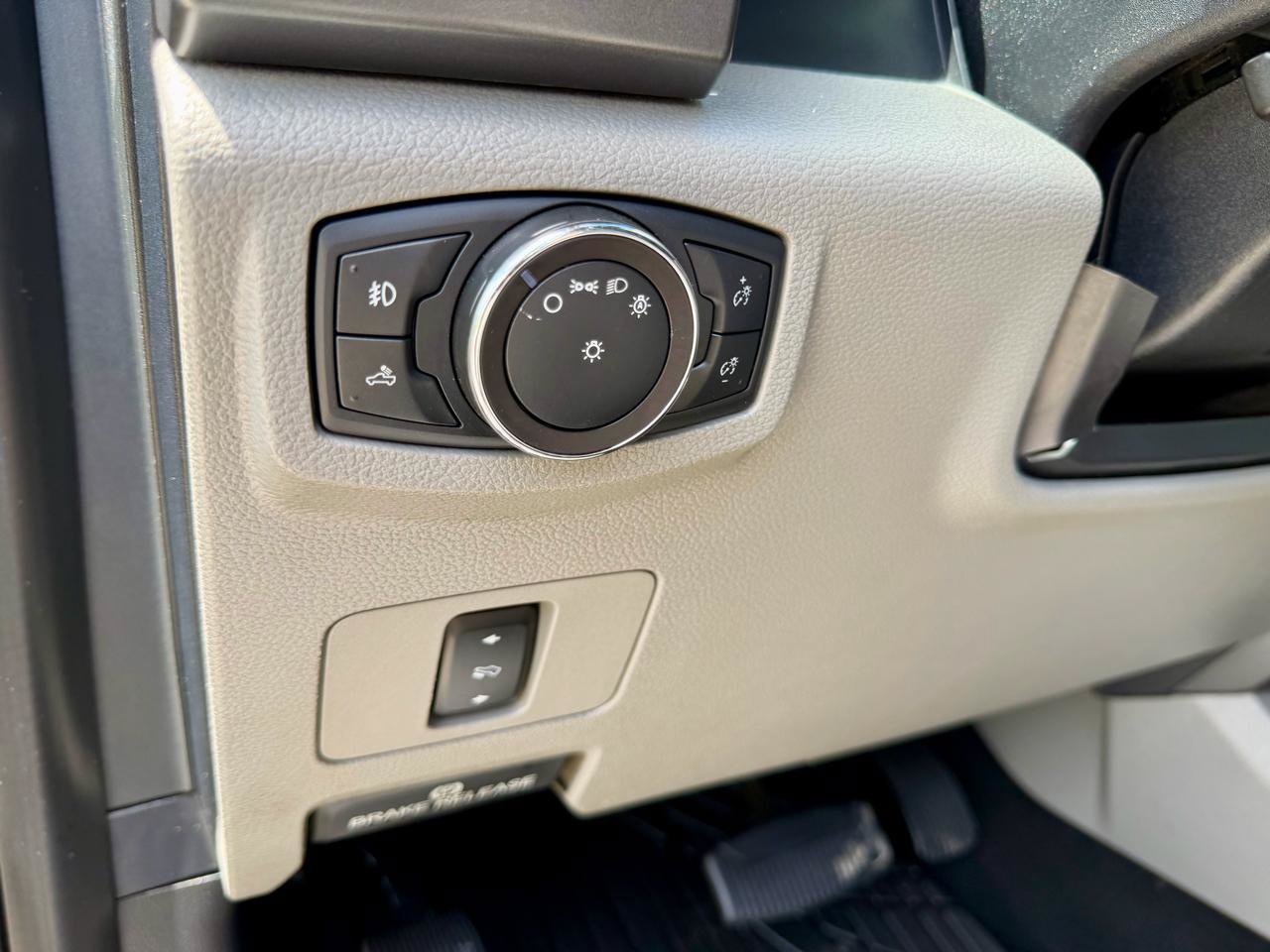 Used 2019 Ford F250 XLT w/ XLT Value Package AWD/4WD image 21