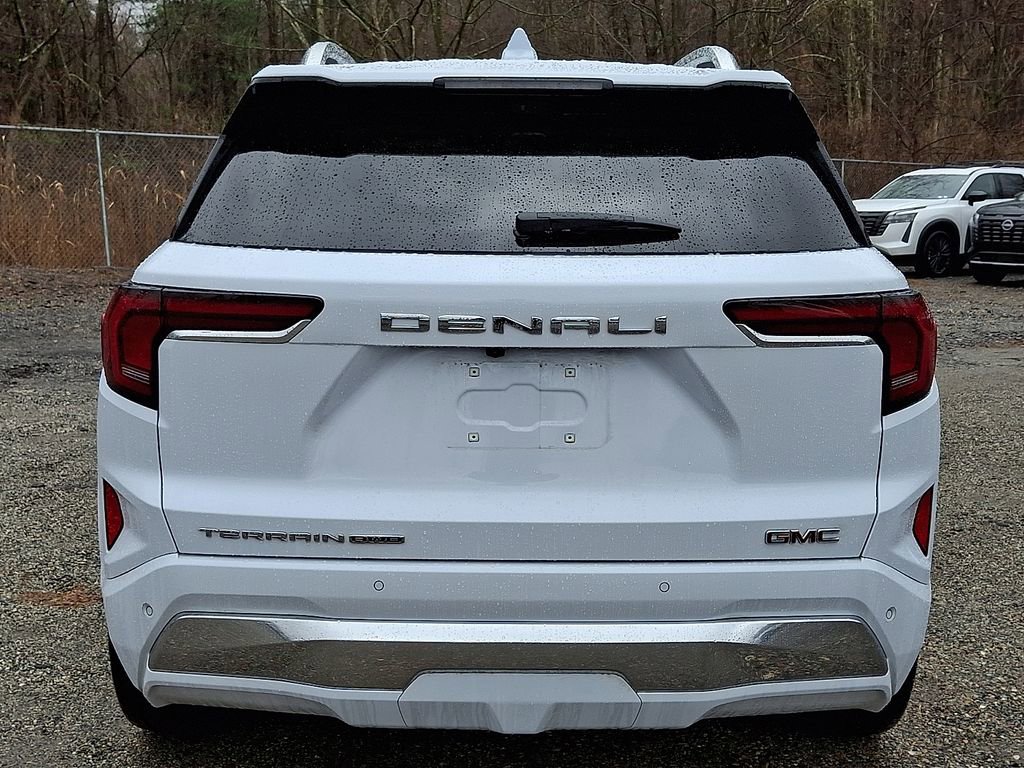 Used 2026 GMC Terrain Denali w/ LPO, Floor Liner Package image 5