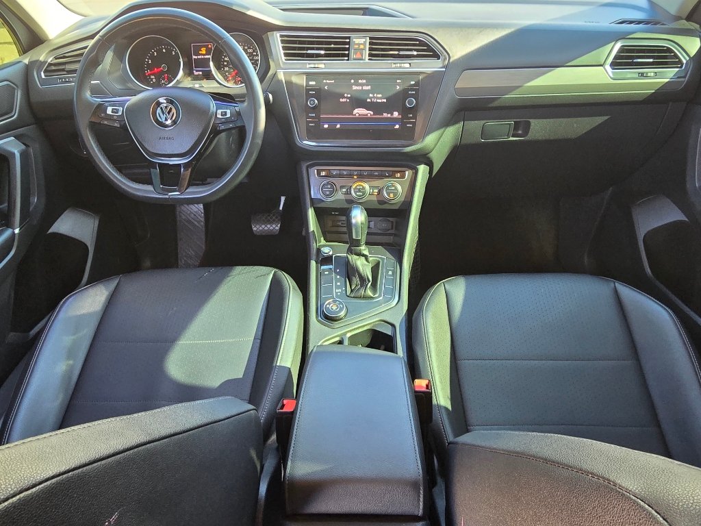 Used 2020 Volkswagen Tiguan SEL AWD/4WD image 27