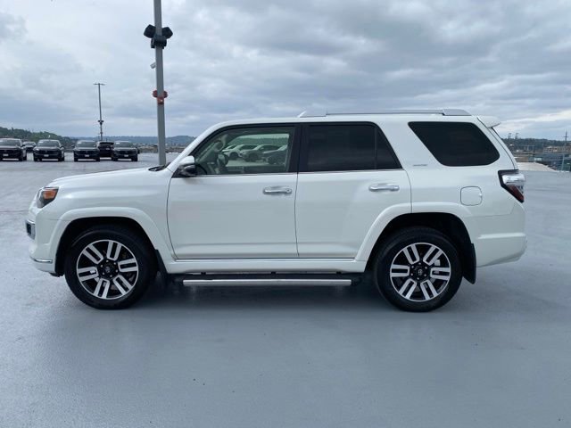 Used 2022 Toyota 4Runner Limited AWD/4WD image 5
