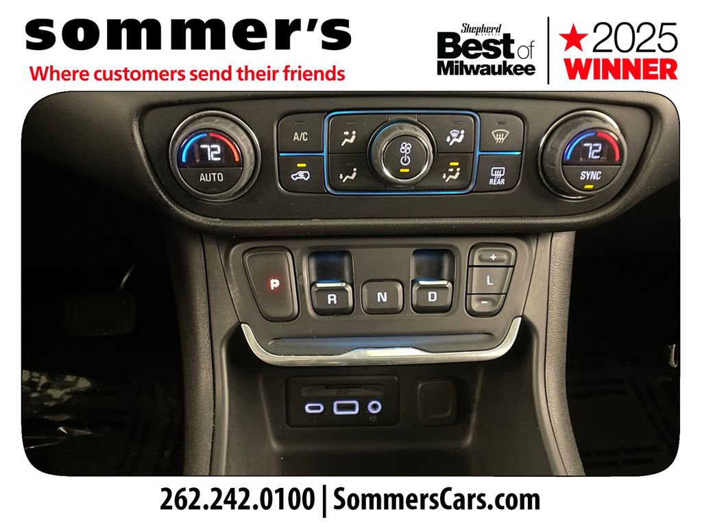 Used 2019 GMC Terrain SLE w/ Driver Convenience Package image 16