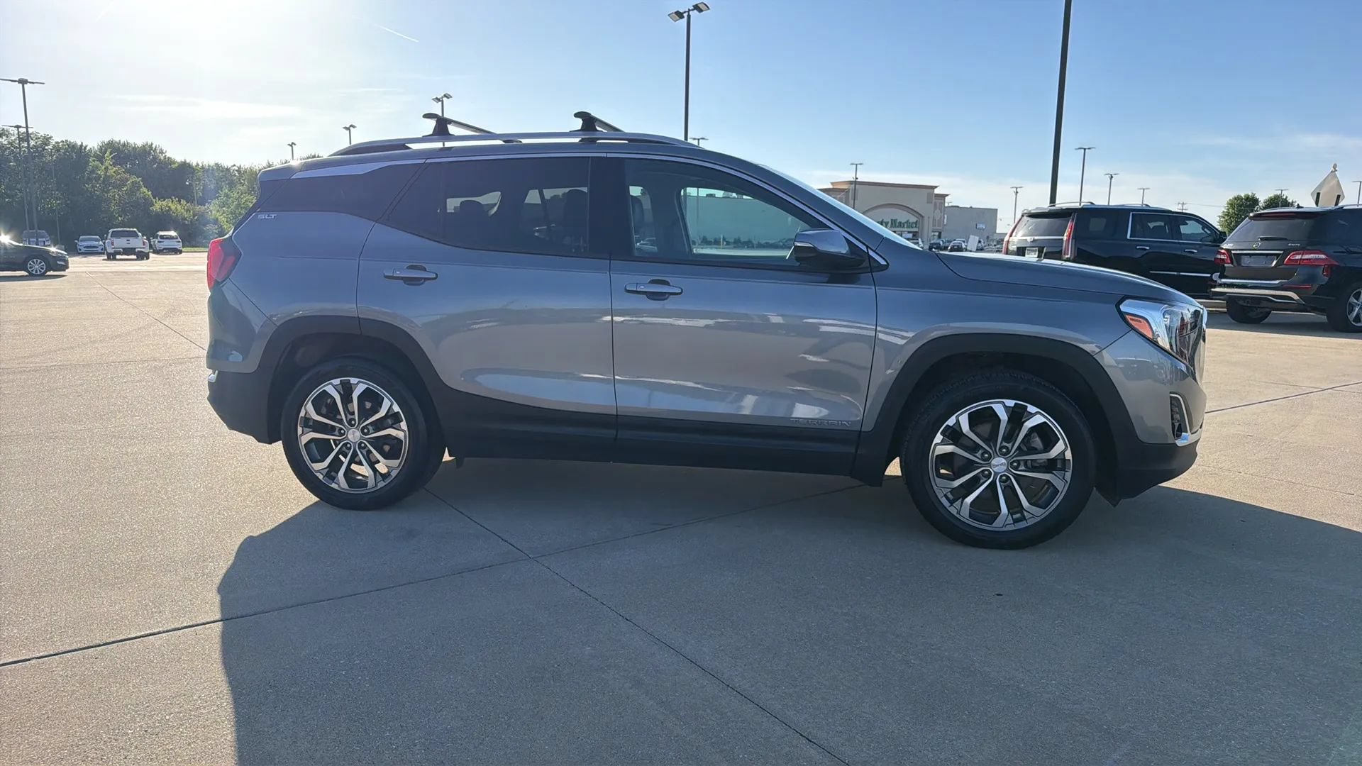 Used 2018 GMC Terrain SLT w/ Preferred Package AWD/4WD image 22