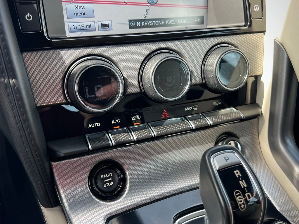 Used 2016 Jaguar F-TYPE Coupe image 44