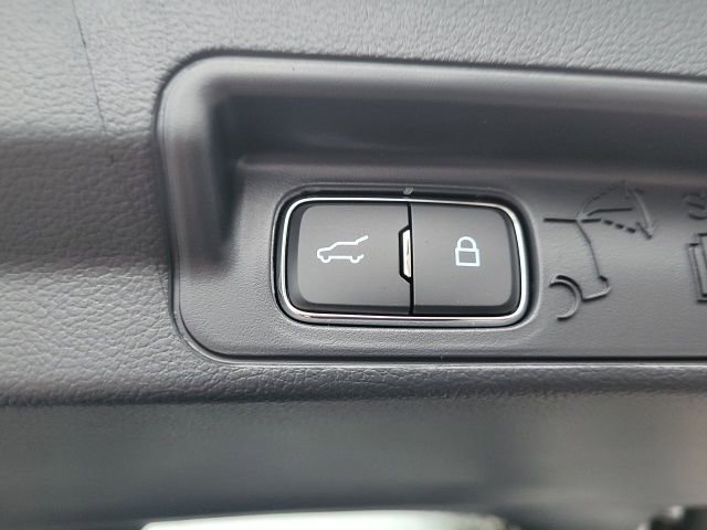 New 2026 Ford Explorer ST-Line w/ ST-Line Street Pack image 7