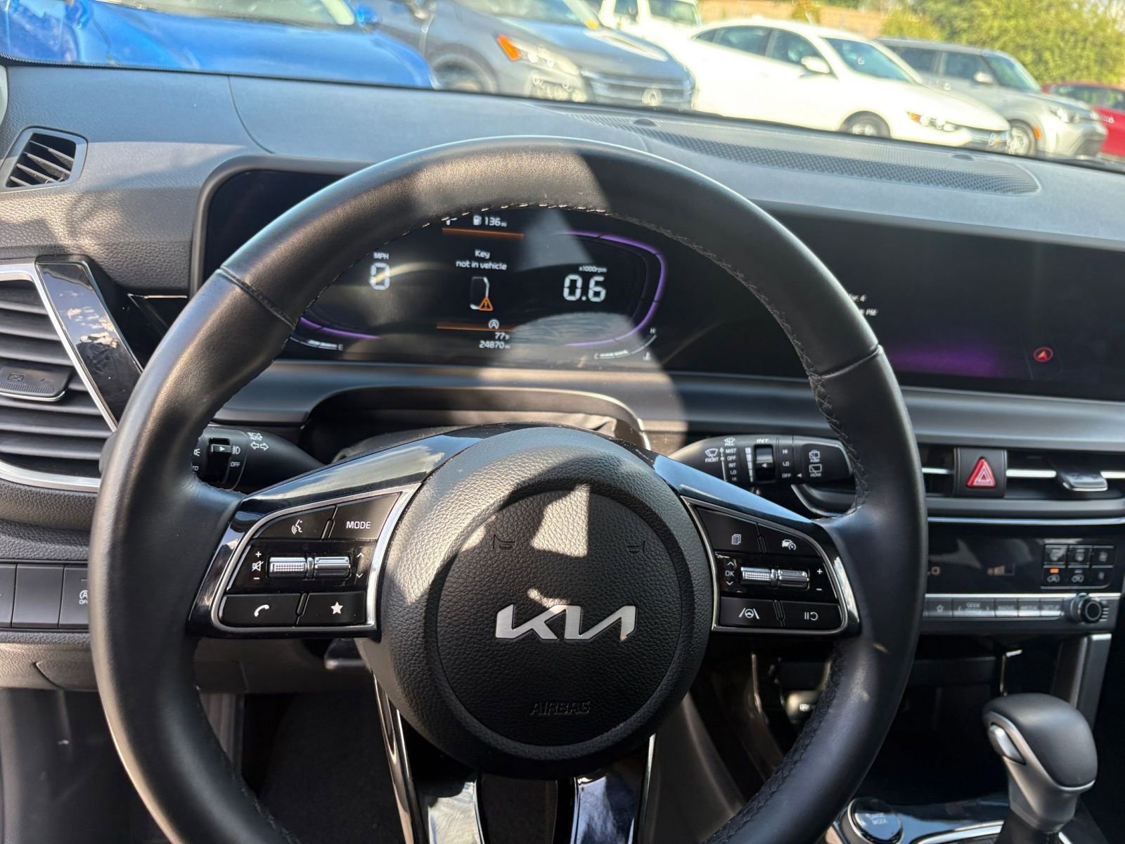 Used 2025 Kia Seltos S FWD image 28
