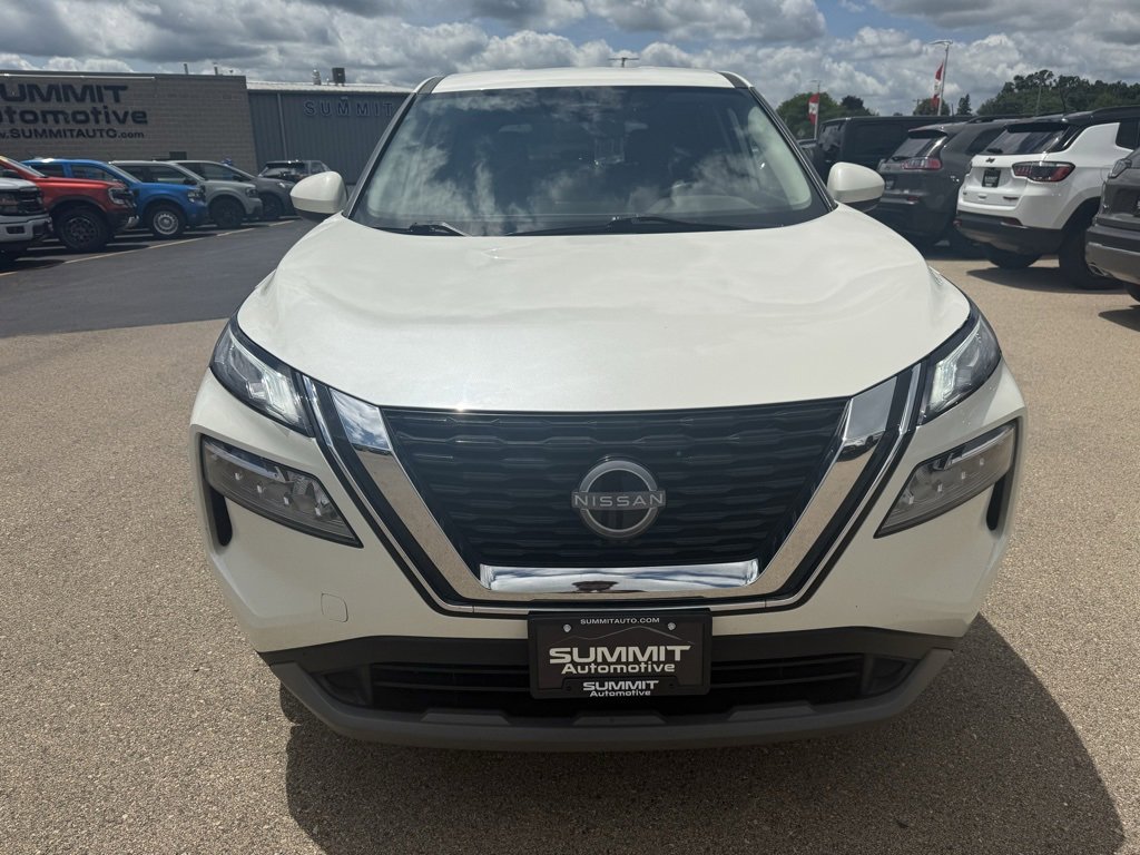 Used 2023 Nissan Rogue SV image 23