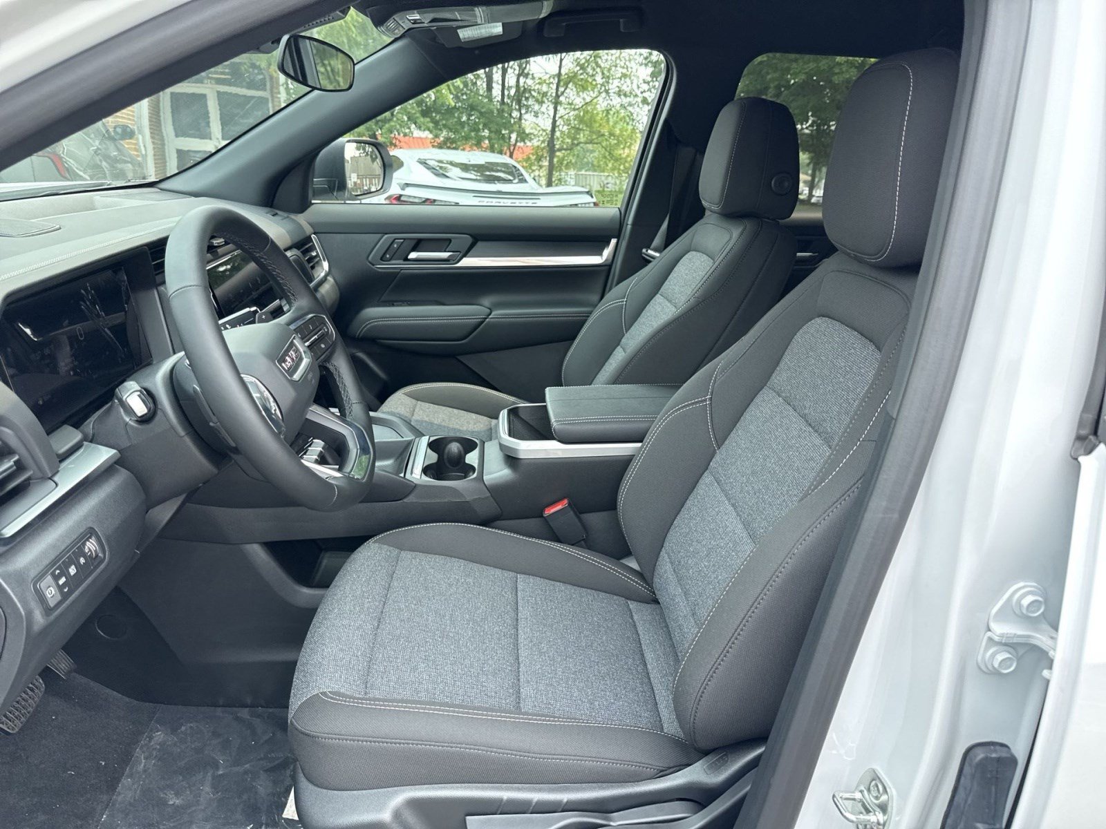 New 2027 GMC Terrain Elevation FWD image 10