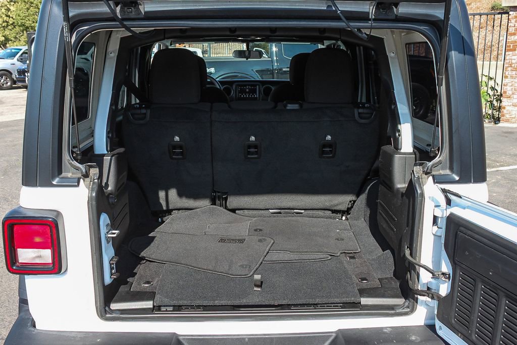 Used 2023 Jeep Wrangler Sport image 29