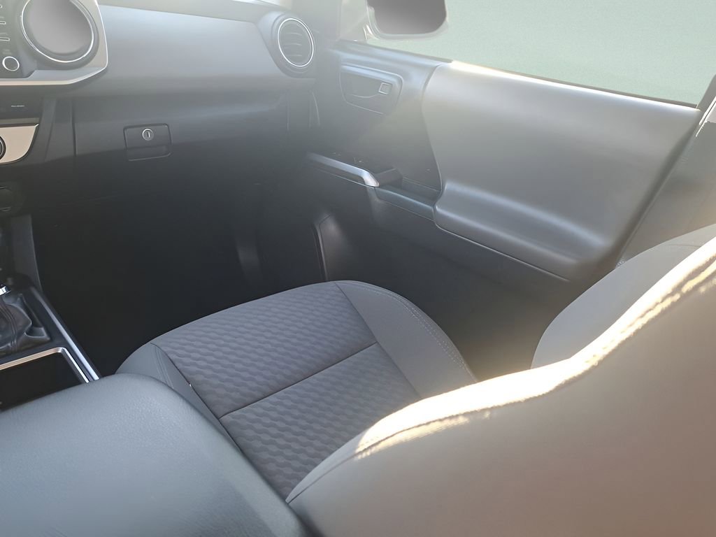 Used 2022 Toyota Tacoma SR5 image 17