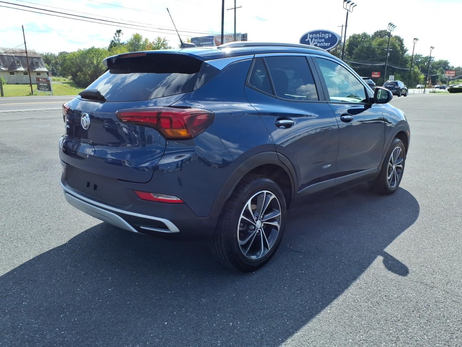 Certified 2020 Buick Encore GX Select AWD/4WD image 3