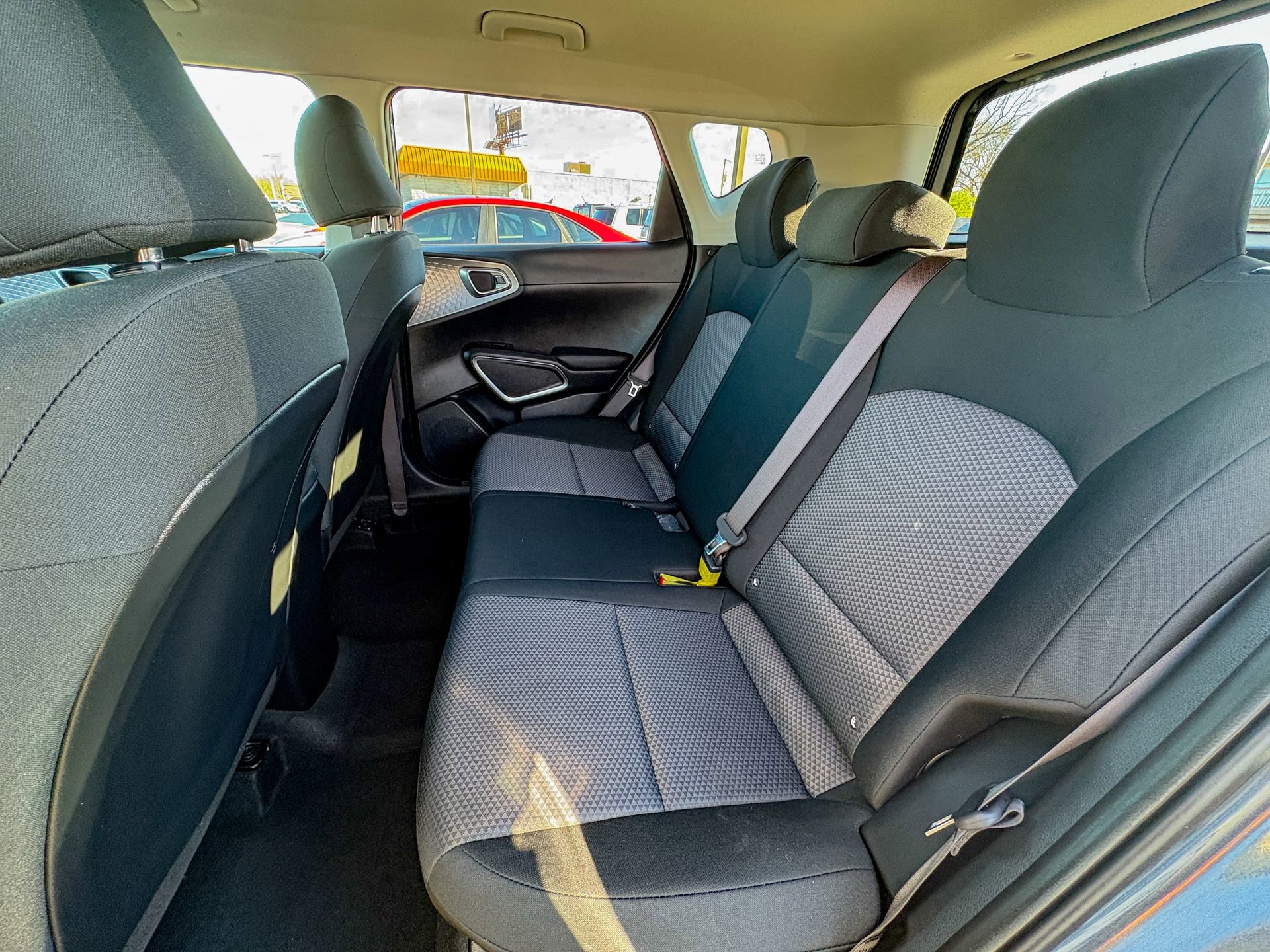 Used 2025 Kia Soul LX FWD image 20