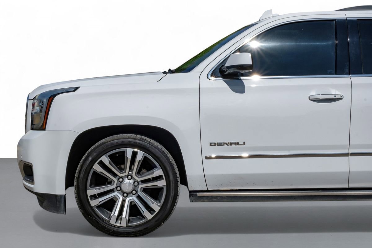 Used 2020 GMC Yukon Denali w/ Denali Ultimate Package image 10
