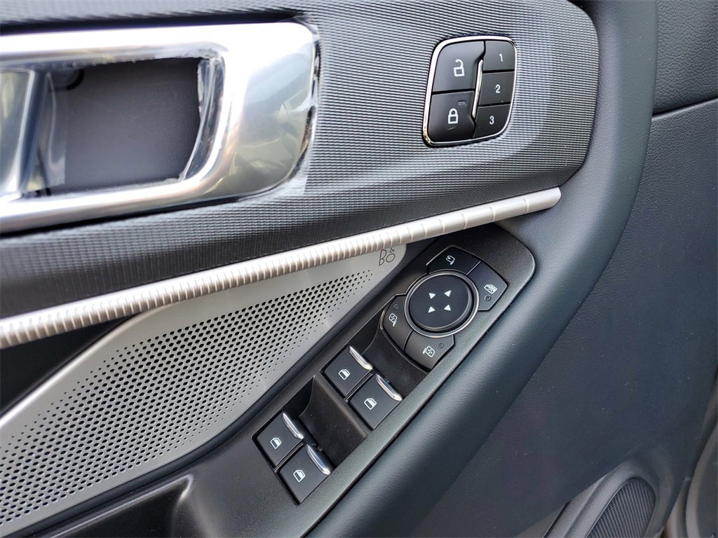 New 2026 Ford Explorer ST w/ Sun And Sound Package image 22