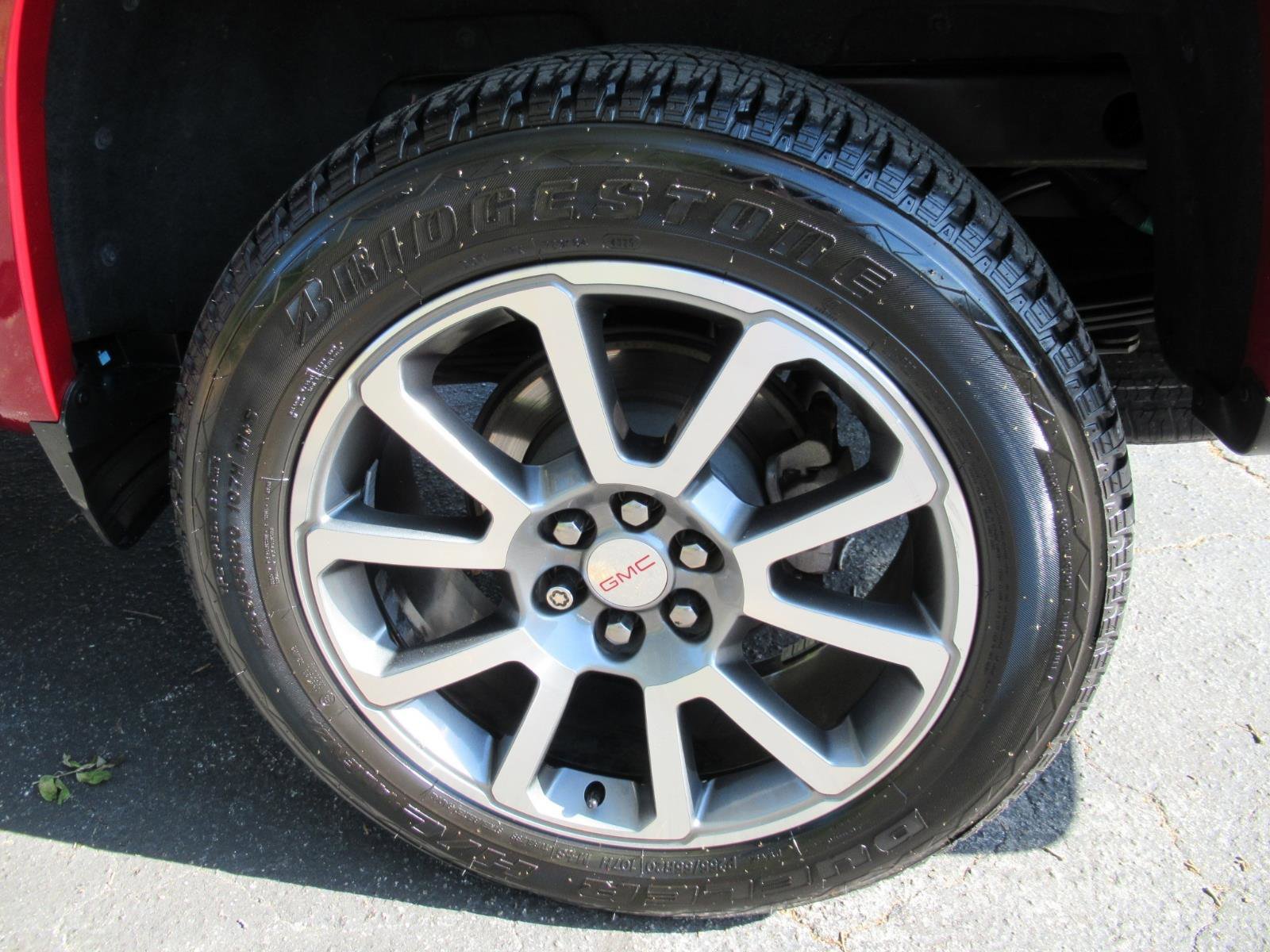 Used 2020 GMC Canyon Denali image 9