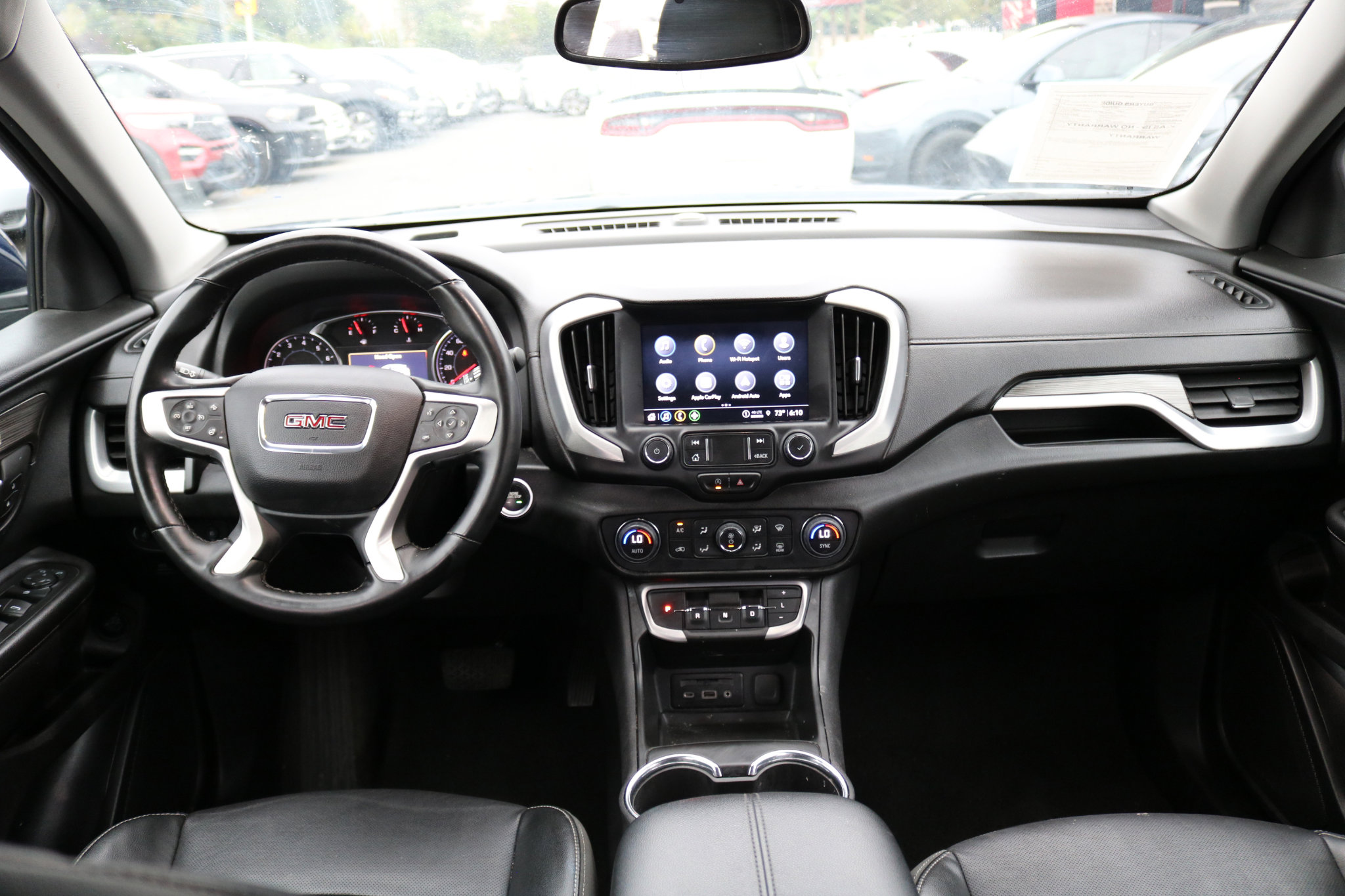 Used 2023 GMC Terrain SLT image 30