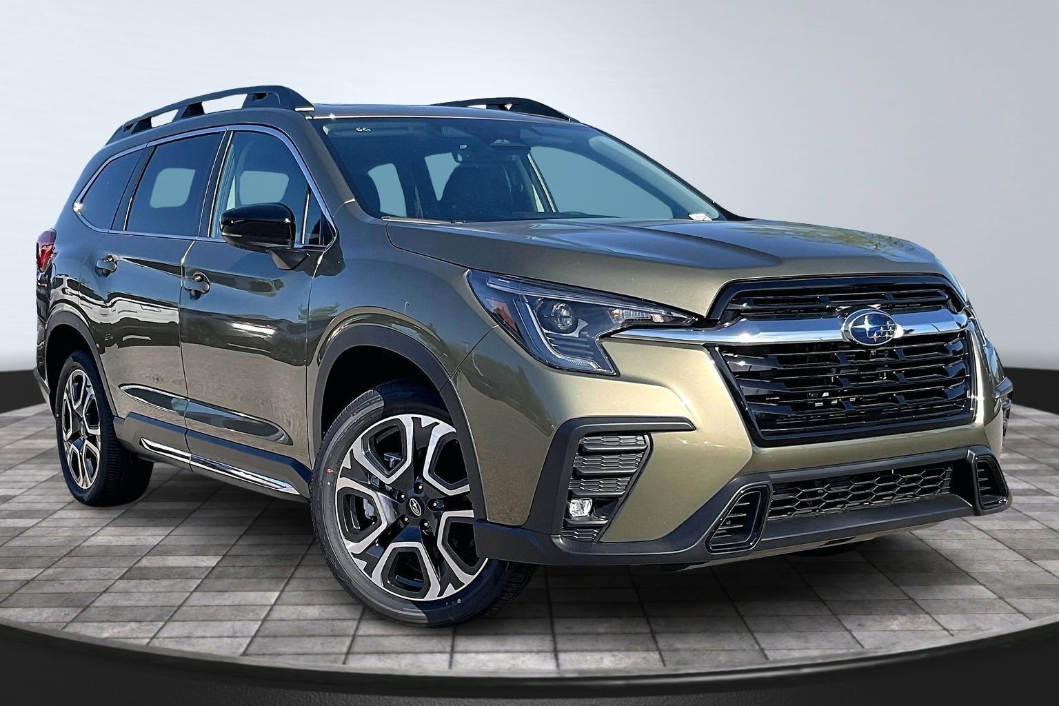 New 2026 Subaru Ascent Limited image 2