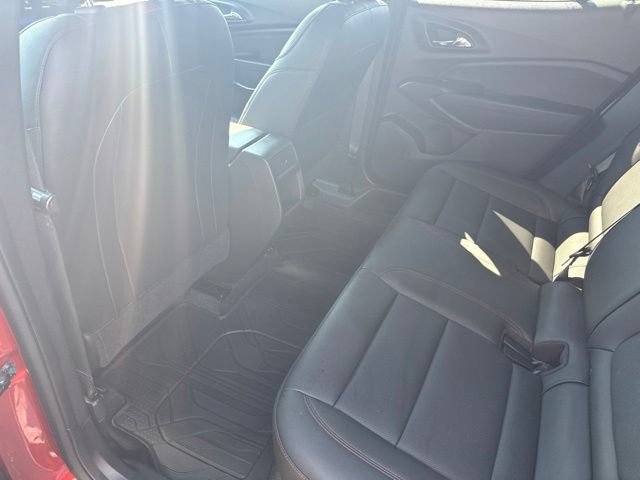 Used 2024 Chevrolet Trax RS w/ Sunroof Package FWD image 15