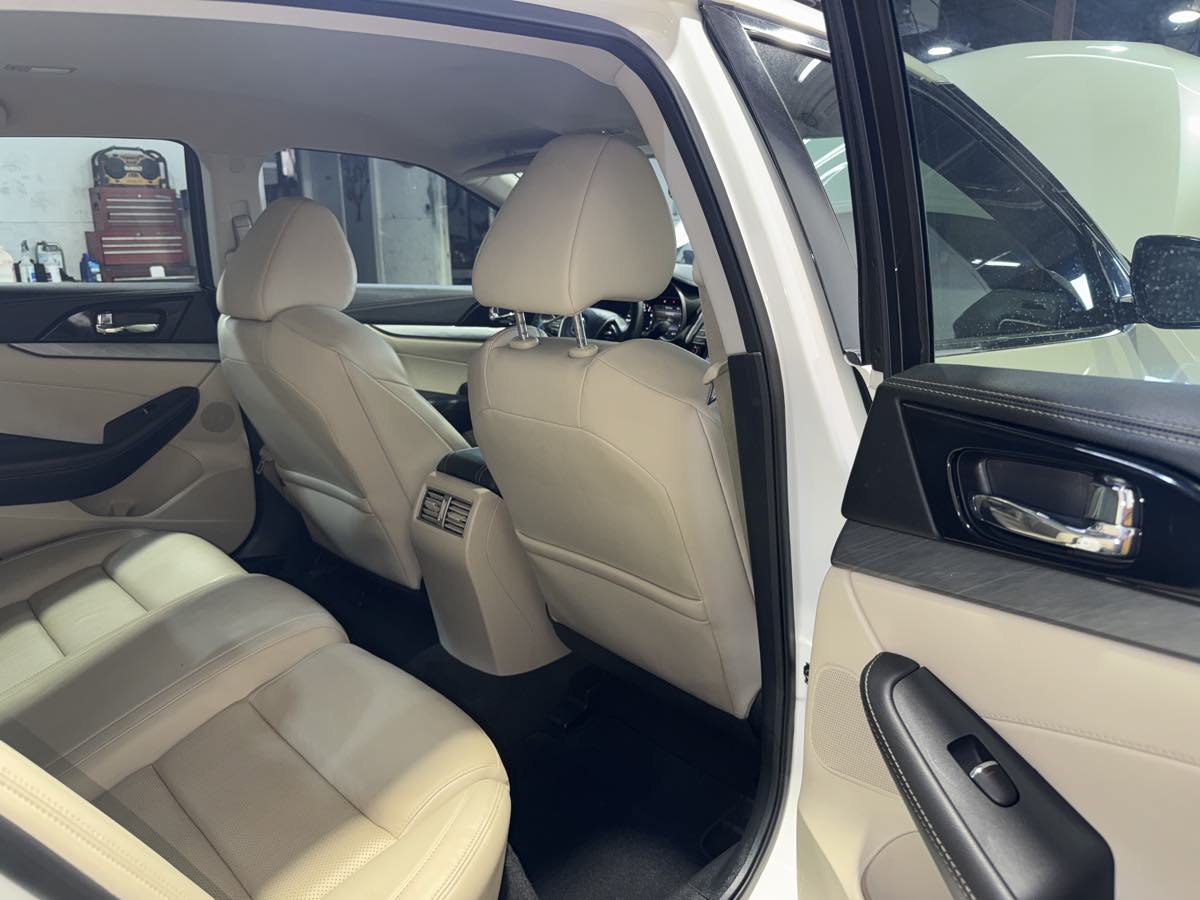 Used 2016 Nissan Maxima 3.5 SV w/ Interior Lighting Package FWD image 22