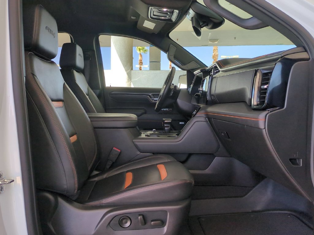 Used 2025 GMC Sierra 1500 AT4 AWD/4WD image 36