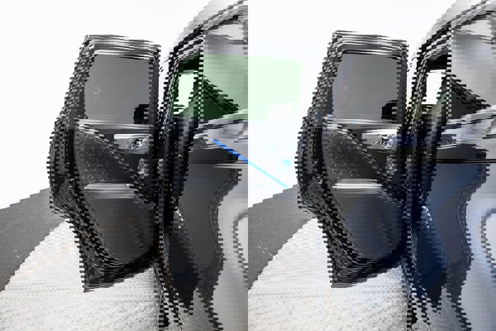 Used 2024 BMW XM image 42