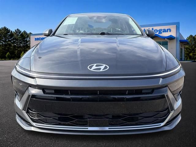 Used 2025 Hyundai Sonata SEL FWD image 9