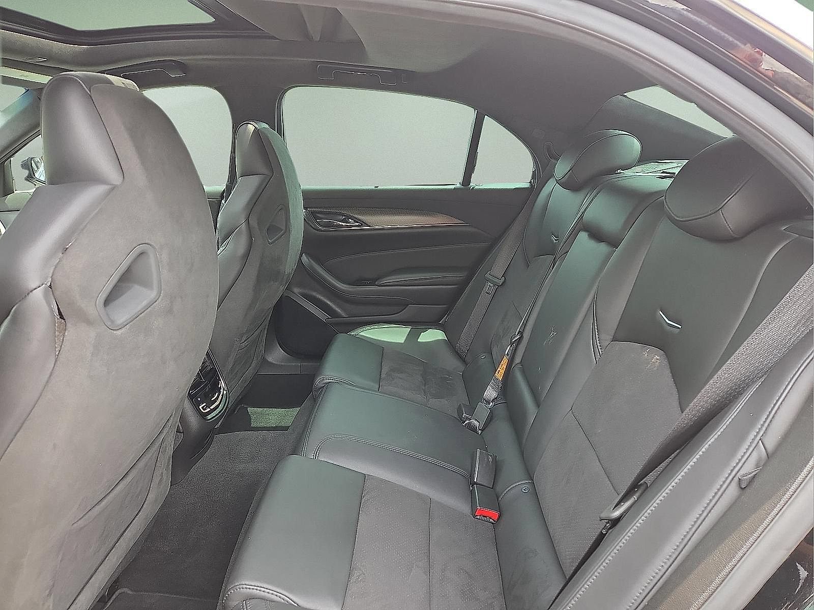 Certified 2018 Cadillac CTS V w/ Carbon Fiber Package RWD image 20