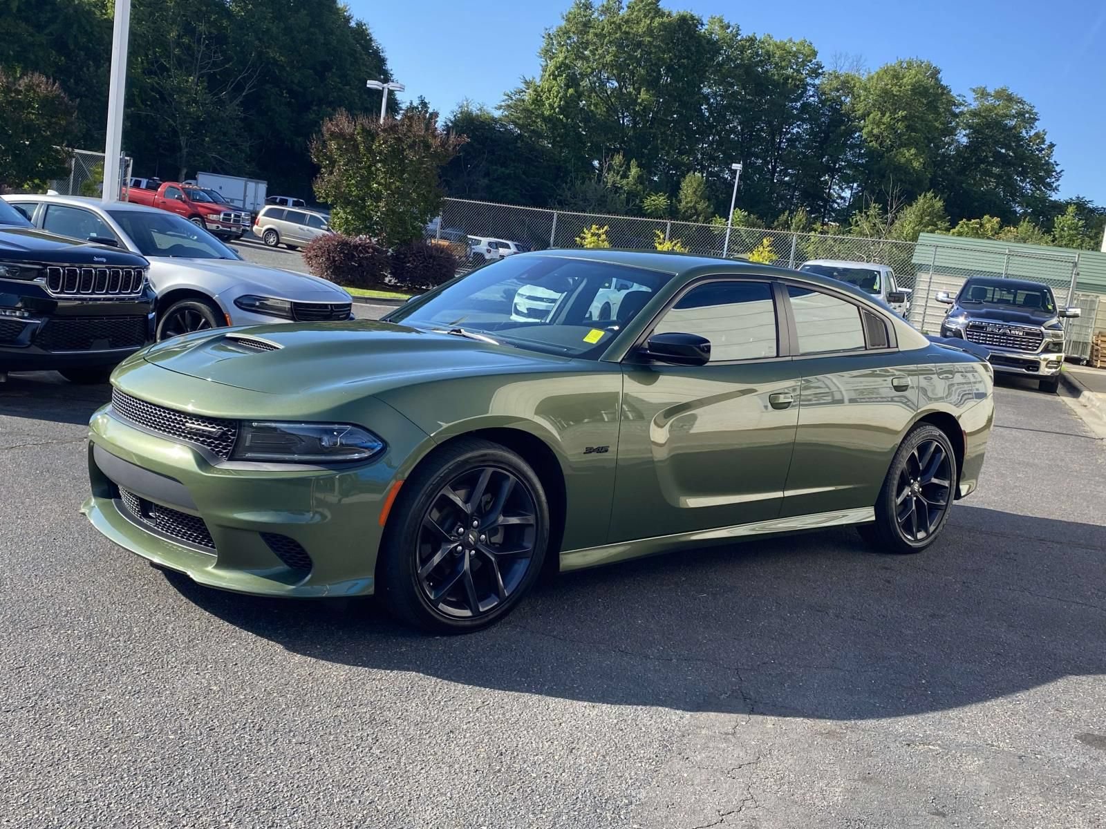 Used 2023 Dodge Charger R/T w/ Blacktop Package RWD image 3