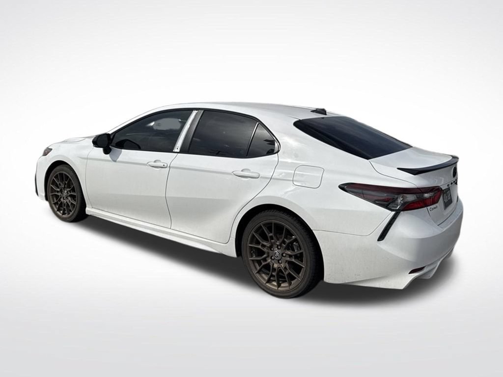 Used 2023 Toyota Camry SE AWD/4WD image 4