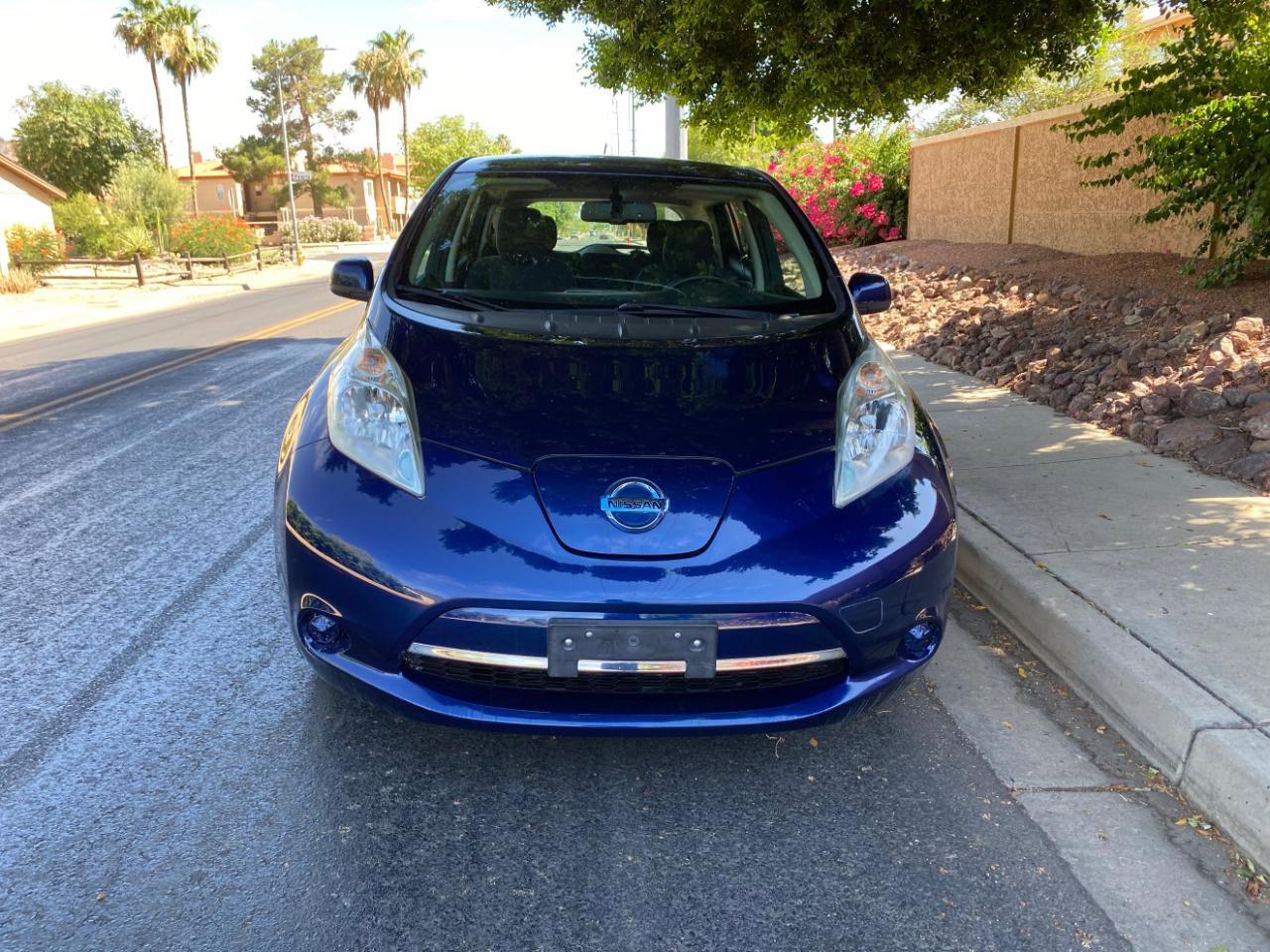 Used 2016 Nissan Leaf SV FWD image 5