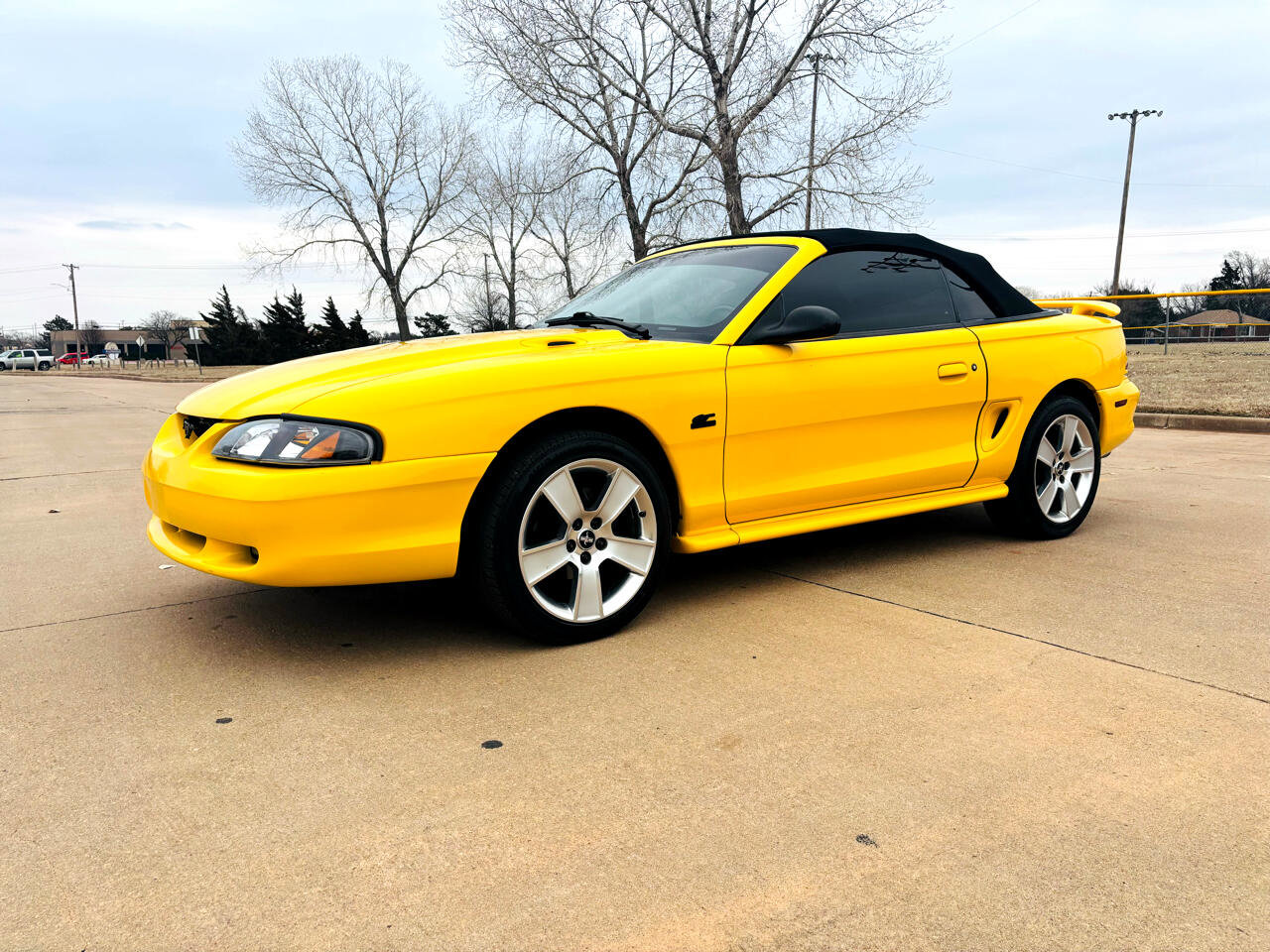 Used 1995 Ford Mustang GT image 2