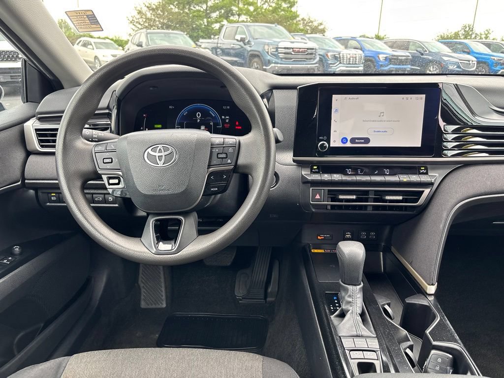 Used 2025 Toyota Camry LE FWD image 22