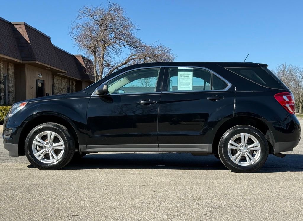 Used 2017 Chevrolet Equinox LS image 2