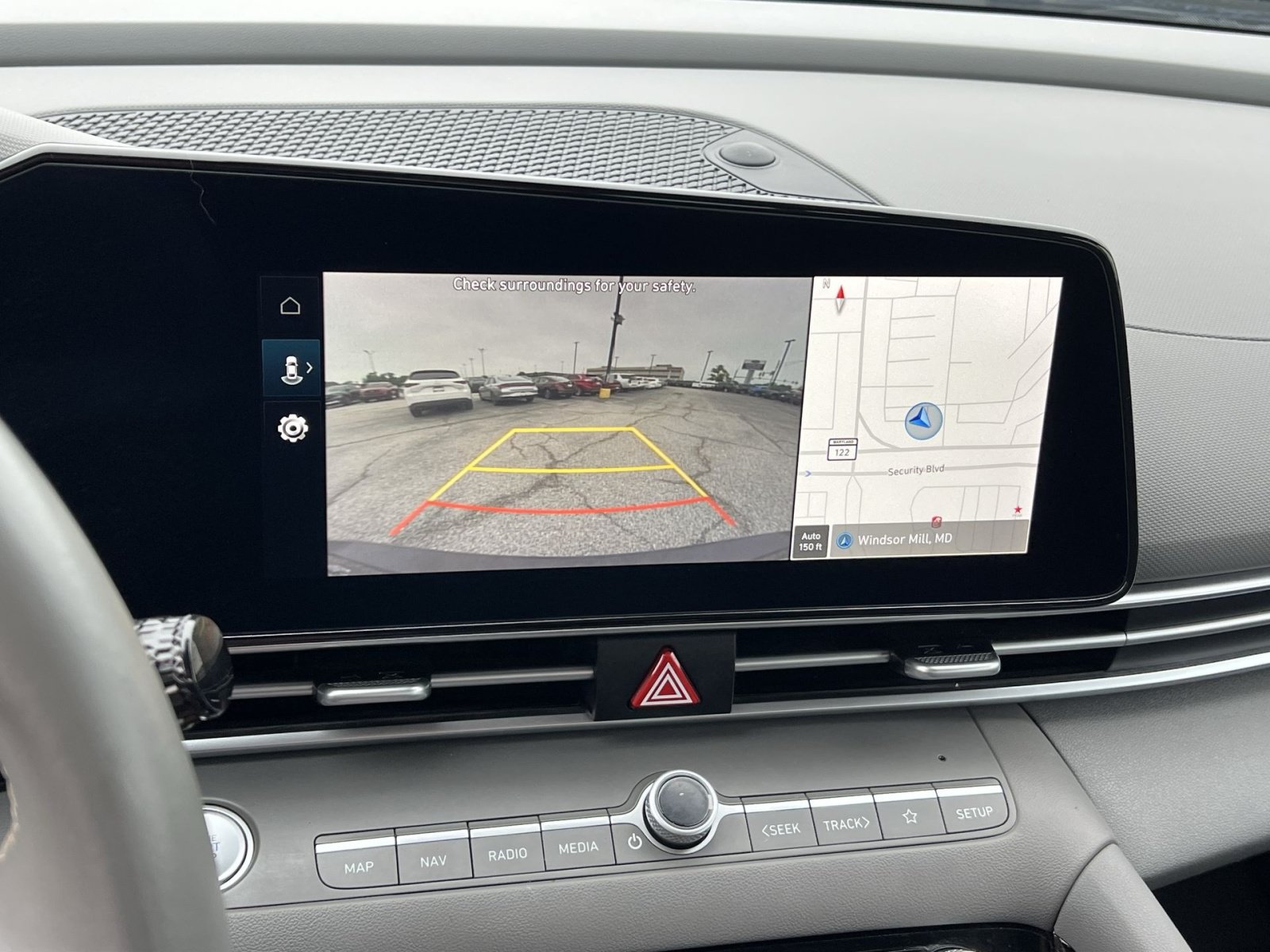 Used 2023 Hyundai Elantra SEL w/ Convenience Package FWD image 19