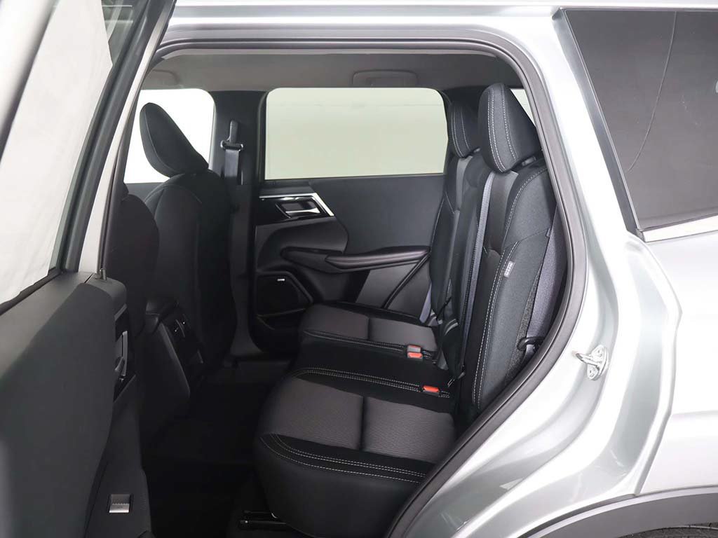 New 2026 Mitsubishi Outlander ES AWD/4WD image 30