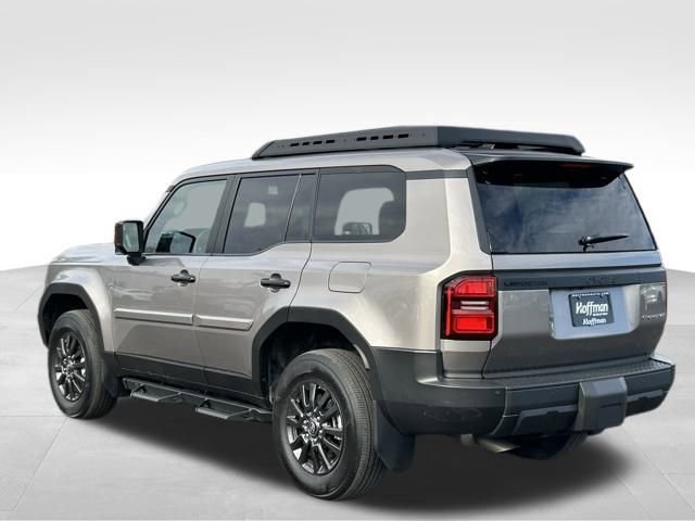 Used 2025 Toyota Land Cruiser image 5