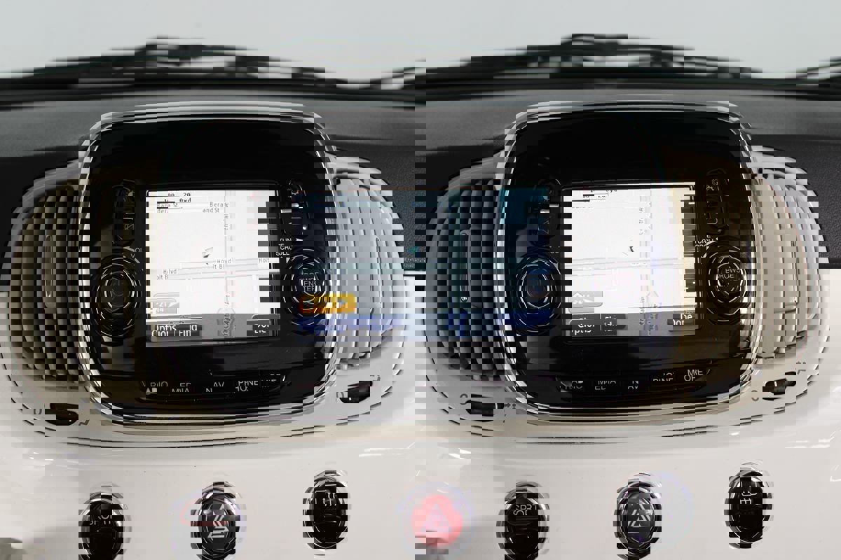 Used 2019 FIAT 500 Lounge image 17